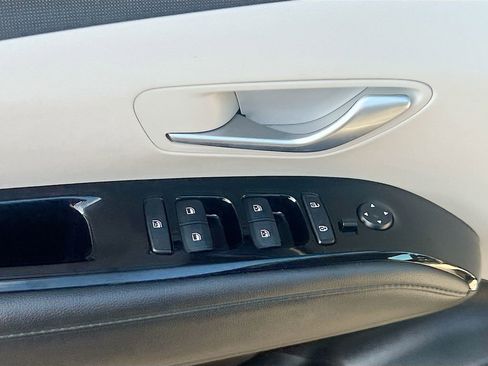Used 2023 Hyundai Tucson Limited AWD/4WD image 22