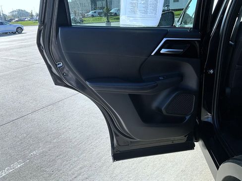 Used 2022 Mitsubishi Outlander SE image 18