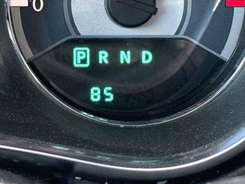 Used 2013 Chrysler 200 Limited image 18