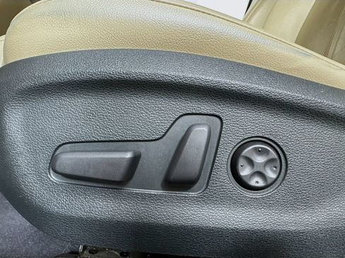 Used 2015 Hyundai Sonata Limited w/ Option Group 05 FWD image 16