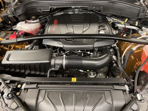 Used 2023 Alfa Romeo Stelvio Veloce image 33