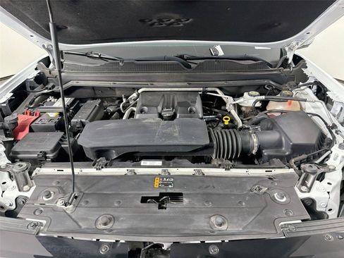 Used 2024 GMC Canyon Denali AWD/4WD image 30