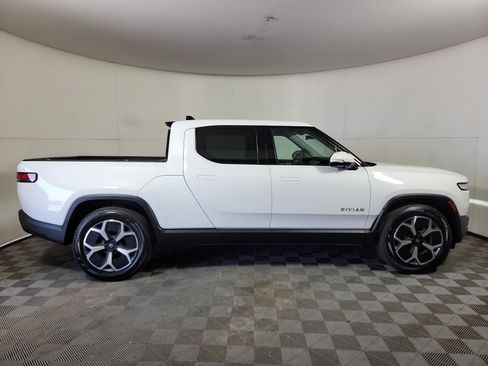 Used 2024 Rivian R1T Adventure AWD/4WD image 6