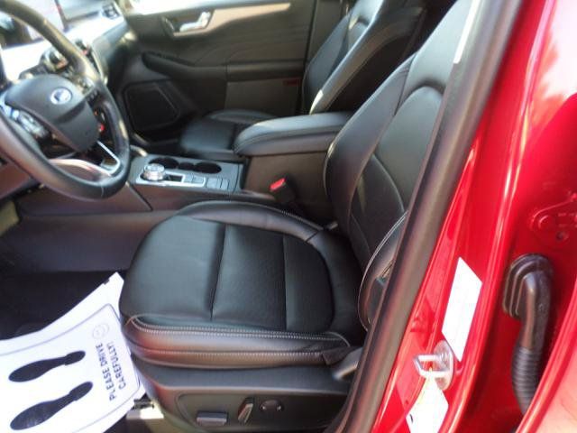 Used 2022 Ford Escape SEL w/ Technology Package AWD/4WD image 34