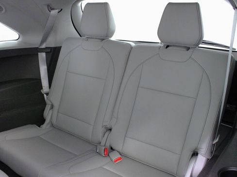 Used 2018 Acura MDX FWD w/ Advance Package image 43