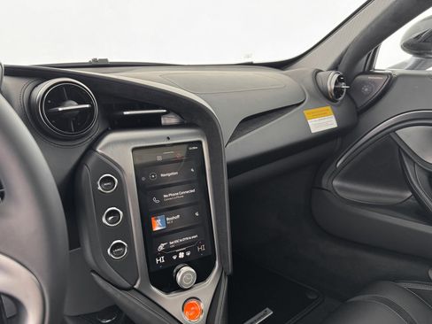 New 2026 McLaren 750S Spider image 24