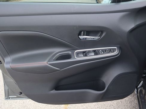 New 2025 Nissan Versa SR w/ Trunk Package image 18