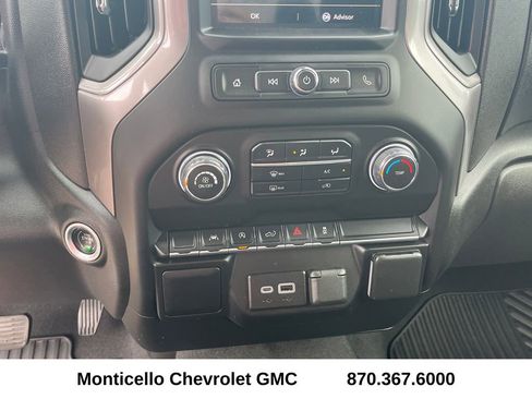 Used 2022 Chevrolet Silverado 1500 Custom image 19