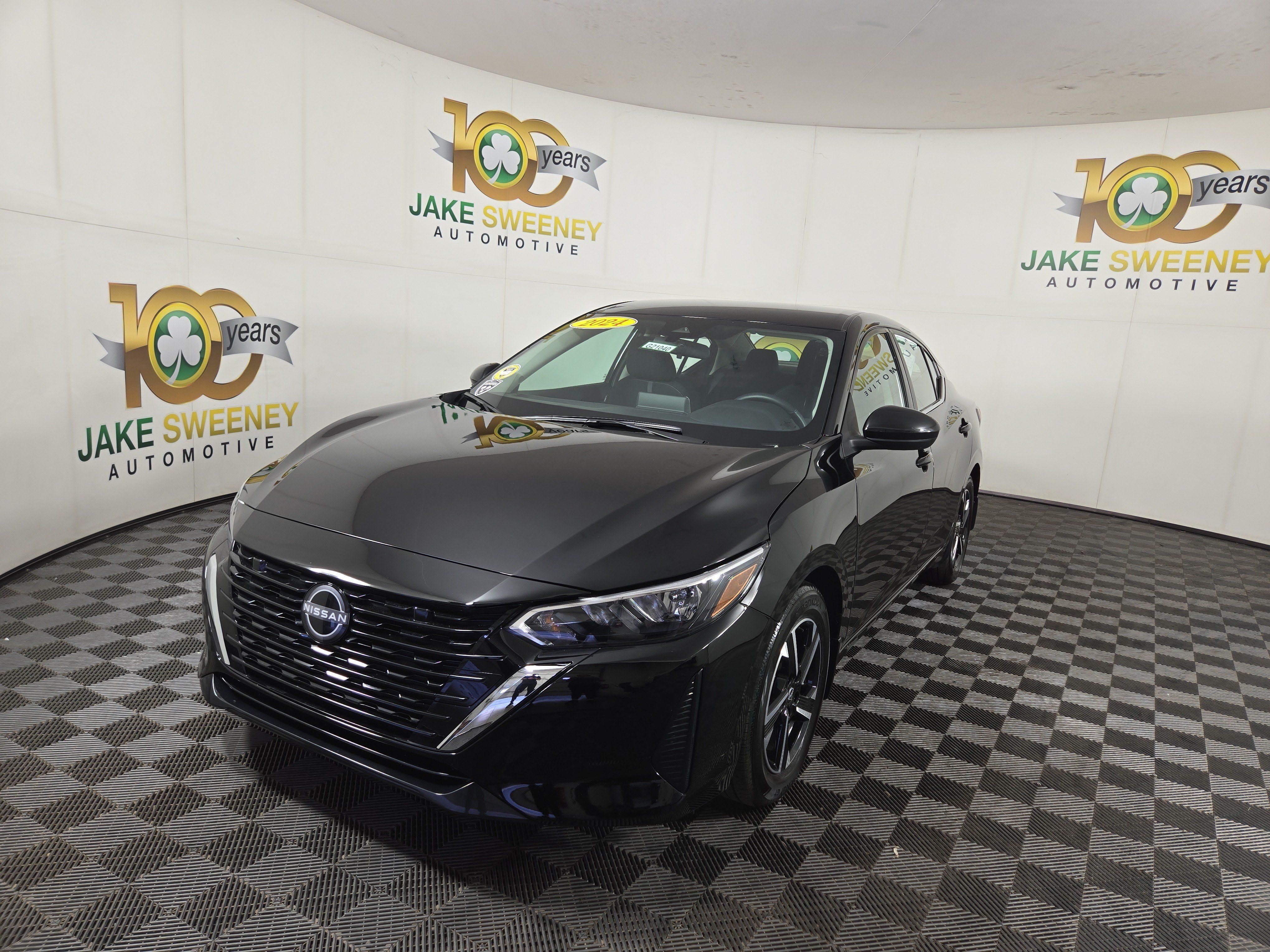 Used 2024 Nissan Sentra SV w/ All-Weather Package FWD image 3