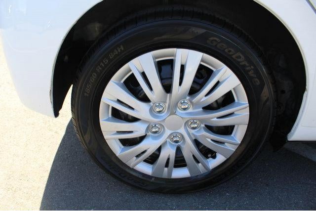 Used 2016 Toyota Yaris L FWD image 46