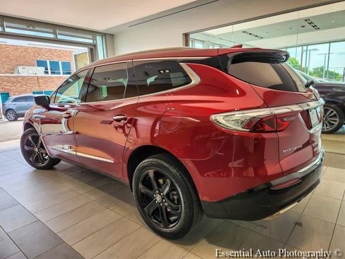 Used 2023 Buick Enclave Essence w/ Experience Buick Package FWD image 8