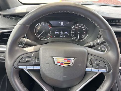 Used 2024 Cadillac XT6 Luxury AWD/4WD image 27