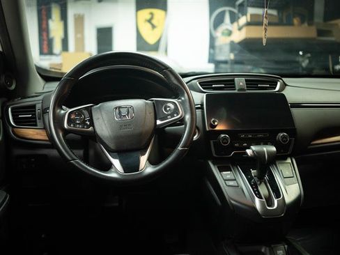 Used 2018 Honda CR-V Touring image 19