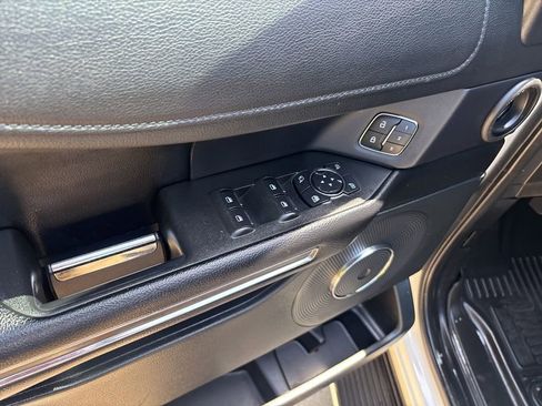 Used 2020 Ford Expedition XLT w/ Equipment Group 202A RWD image 21