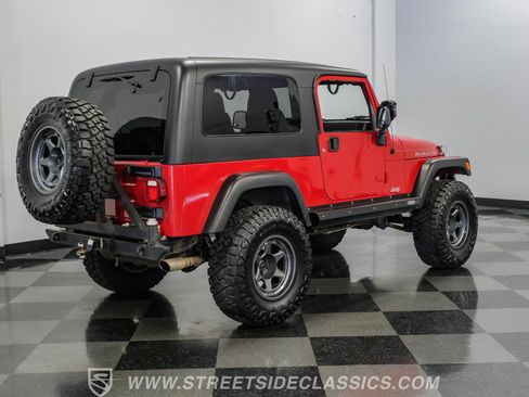 Used 2005 Jeep Wrangler Unlimited Rubicon w/ Security Group AWD/4WD image 13