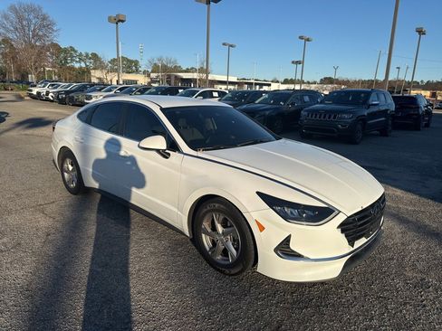 Used 2021 Hyundai Sonata SE image 3
