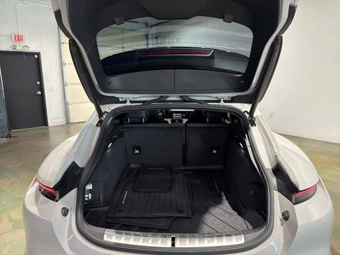 Used 2023 Porsche Taycan 4S w/ Premium Package image 23