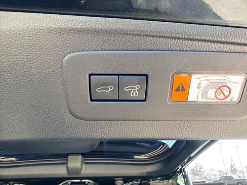 Used 2024 Lexus GX 550 w/ Accessory Package (Z1) AWD/4WD image 23