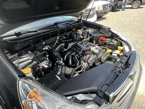 Used 2011 Subaru Outback 3.6R Limited AWD/4WD image 35