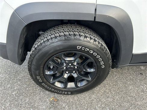 Certified 2022 Jeep Cherokee Latitude image 12