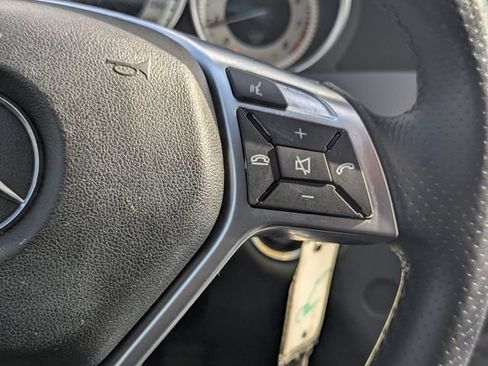 Used 2013 Mercedes-Benz C 250 Sedan image 22