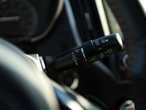 Used 2019 Subaru Crosstrek 2.0i Limited w/ Moonroof Package w/Navigation image 24