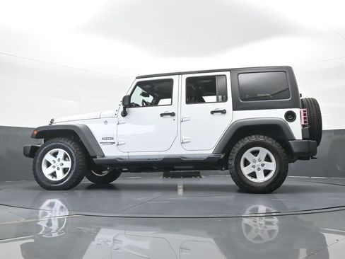 Used 2018 Jeep Wrangler Unlimited Sport S AWD/4WD image 53