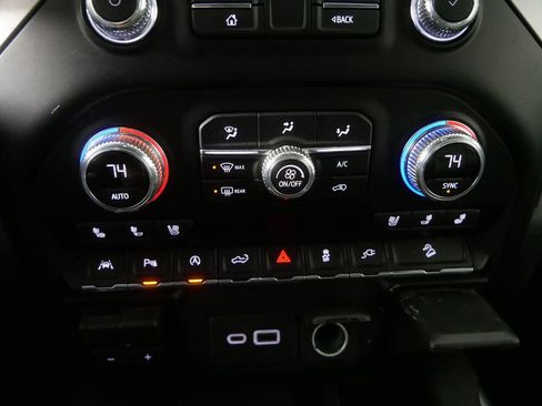 Used 2021 GMC Sierra 1500 SLT w/ SLT Premium Plus Package image 27