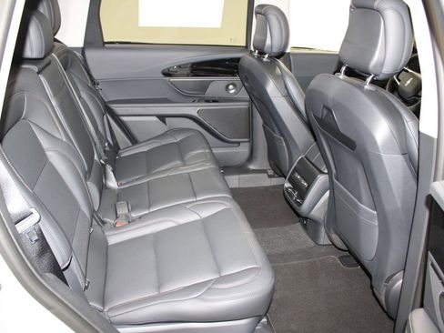 New 2026 Lincoln Nautilus Premier w/ Equipment Group 102A image 29