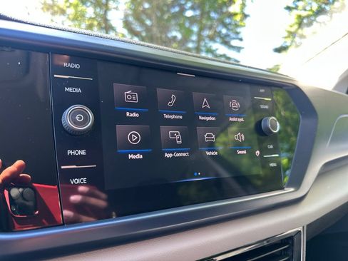 Certified 2023 Volkswagen Taos SE AWD/4WD image 14