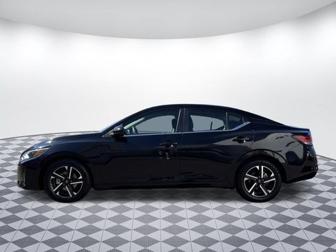Used 2024 Nissan Sentra SV FWD image 4