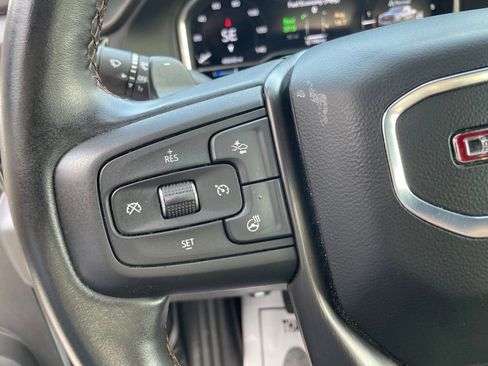 Used 2025 GMC Sierra 1500 AT4 w/ Technology Package AWD/4WD image 41