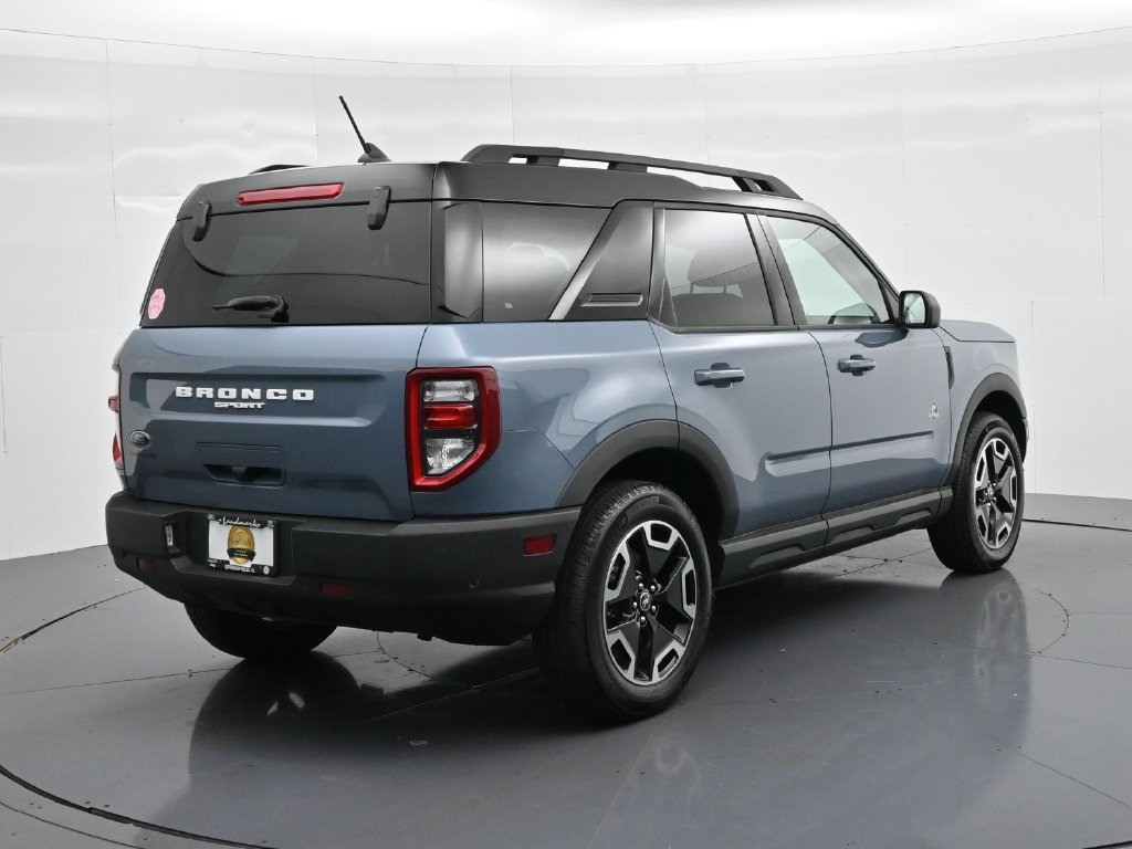 Certified 2024 Ford Bronco Sport Outer Banks w/ Tech Package AWD/4WD image 6