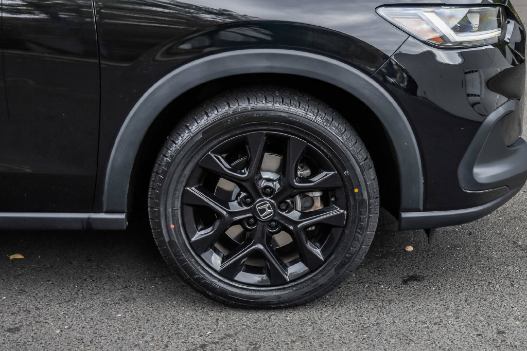 Used 2024 Honda HR-V Sport image 8