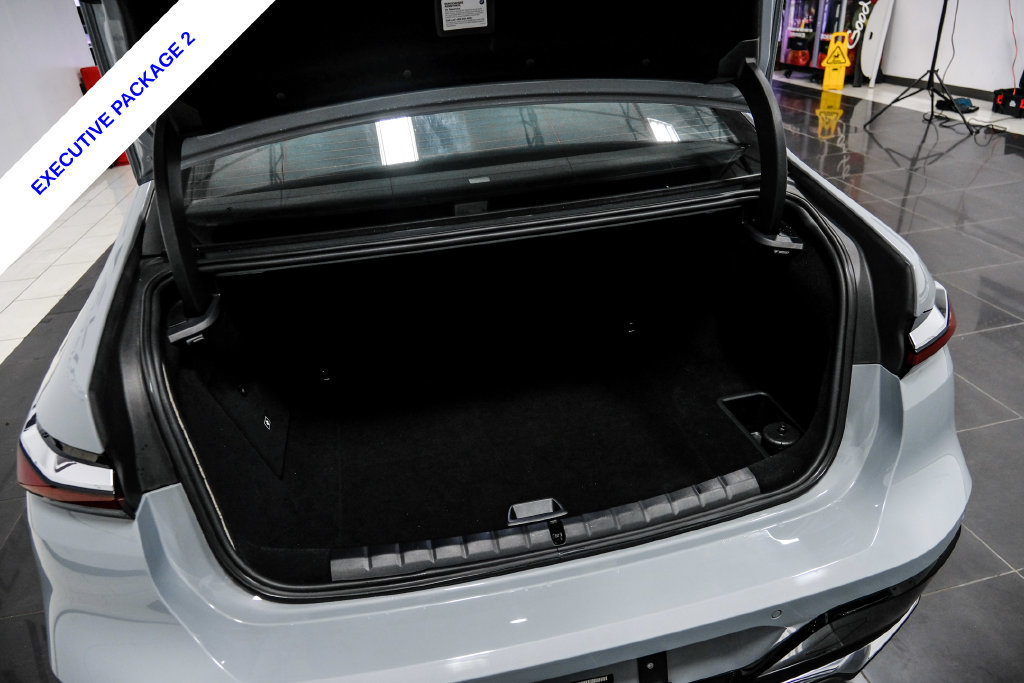 Used 2023 BMW i7 xDrive60 AWD/4WD image 65