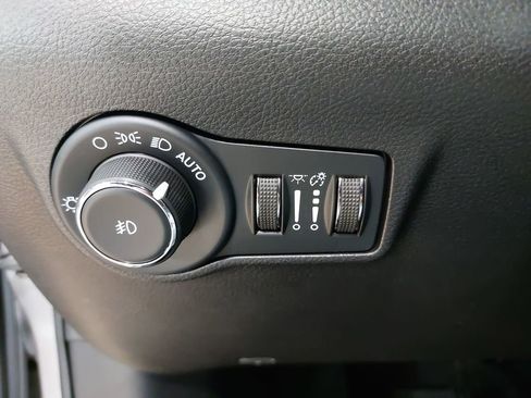 Used 2022 Jeep Compass Trailhawk w/ Trailhawk Convenience Group image 25