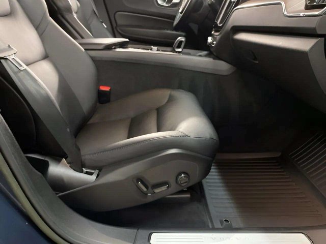 Used 2023 Volvo XC60 B5 Plus w/ Climate Package AWD/4WD image 77