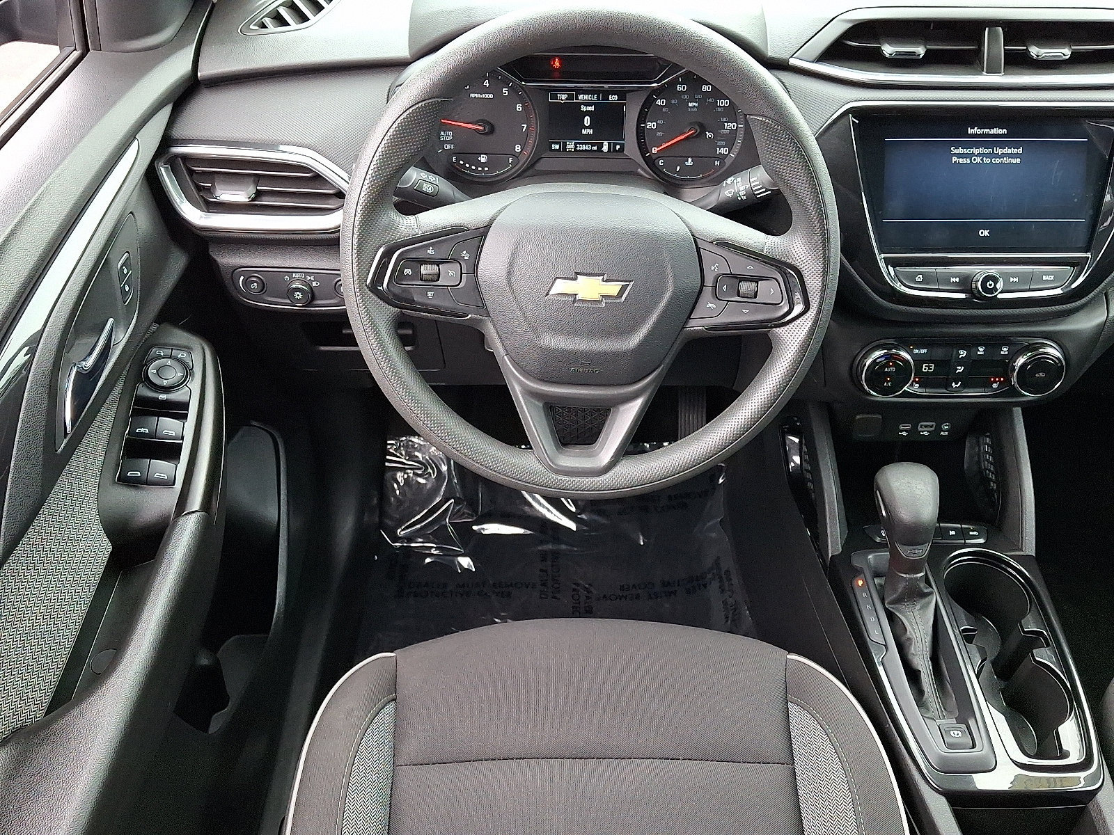 Used 2023 Chevrolet TrailBlazer LT w/ Convenience Package AWD/4WD image 12