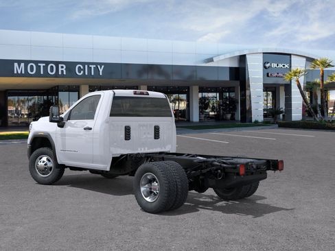 New 2026 GMC Sierra 3500 Pro w/ Convenience Package RWD image 5