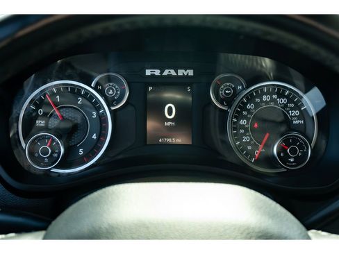 Used 2024 RAM 2500 Big Horn image 19