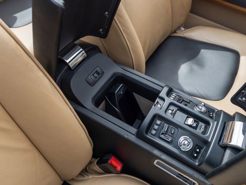Used 2009 Rolls-Royce Phantom Drophead Coupe RWD image 26