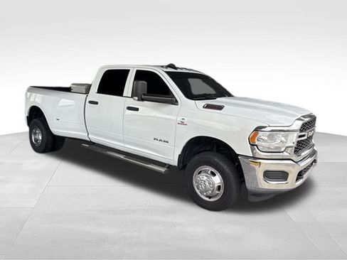 Used 2022 RAM 3500 Tradesman AWD/4WD image 1