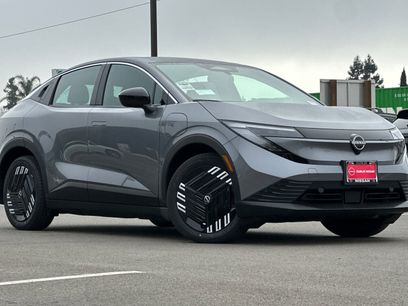 New 2026 Nissan Leaf w/ Floor Mat Package (S+)