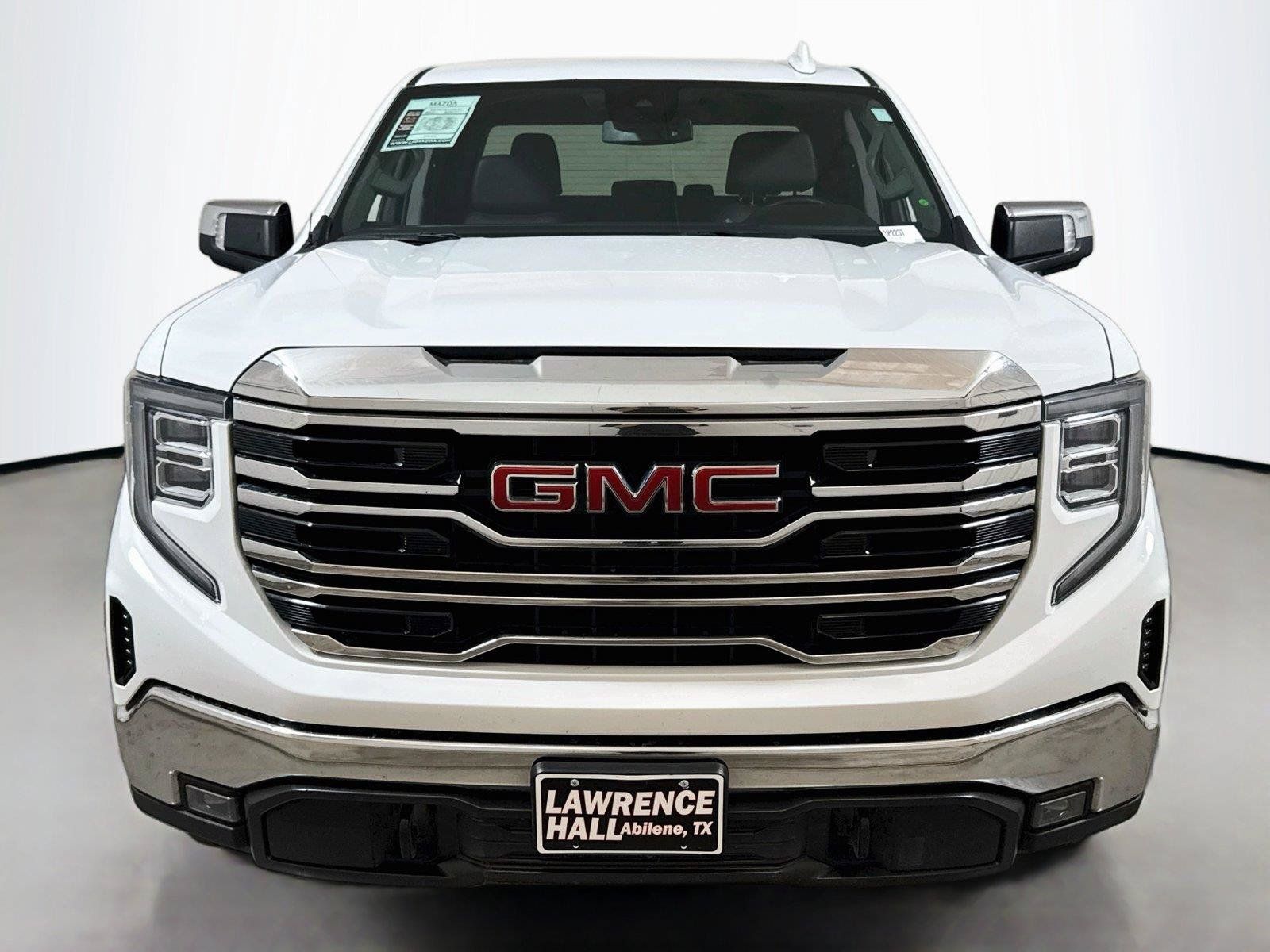 Used 2025 GMC Sierra 1500 SLT AWD/4WD image 2