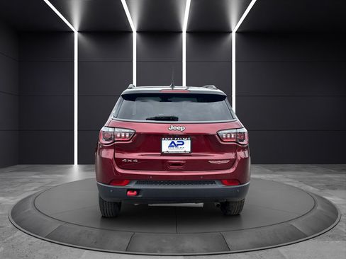 Used 2021 Jeep Compass Trailhawk w/ Sun and Sound Group AWD/4WD image 5