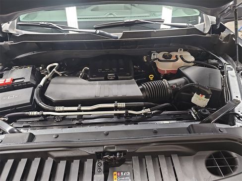 Used 2025 Chevrolet Silverado 1500 Custom image 30