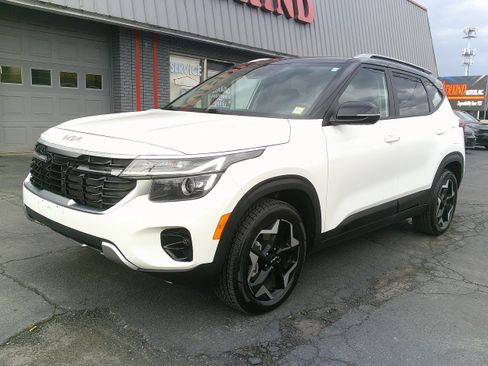 Used 2025 Kia Seltos S image 11