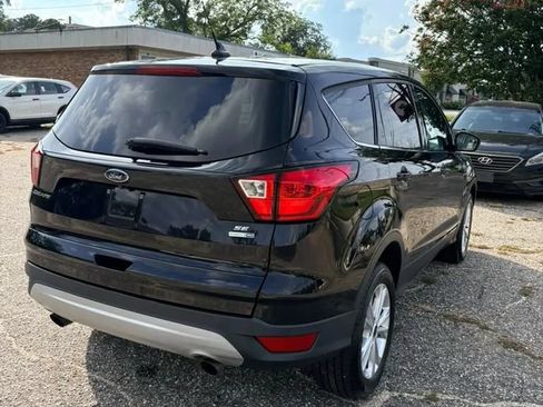 Used 2019 Ford Escape SE AWD/4WD image 5