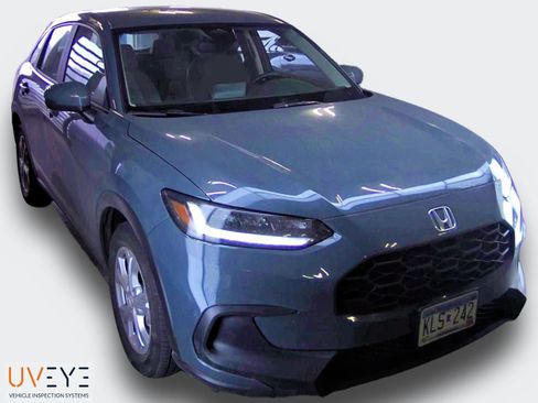 Used 2023 Honda HR-V LX image 1