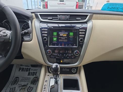 Used 2024 Nissan Murano SL image 17